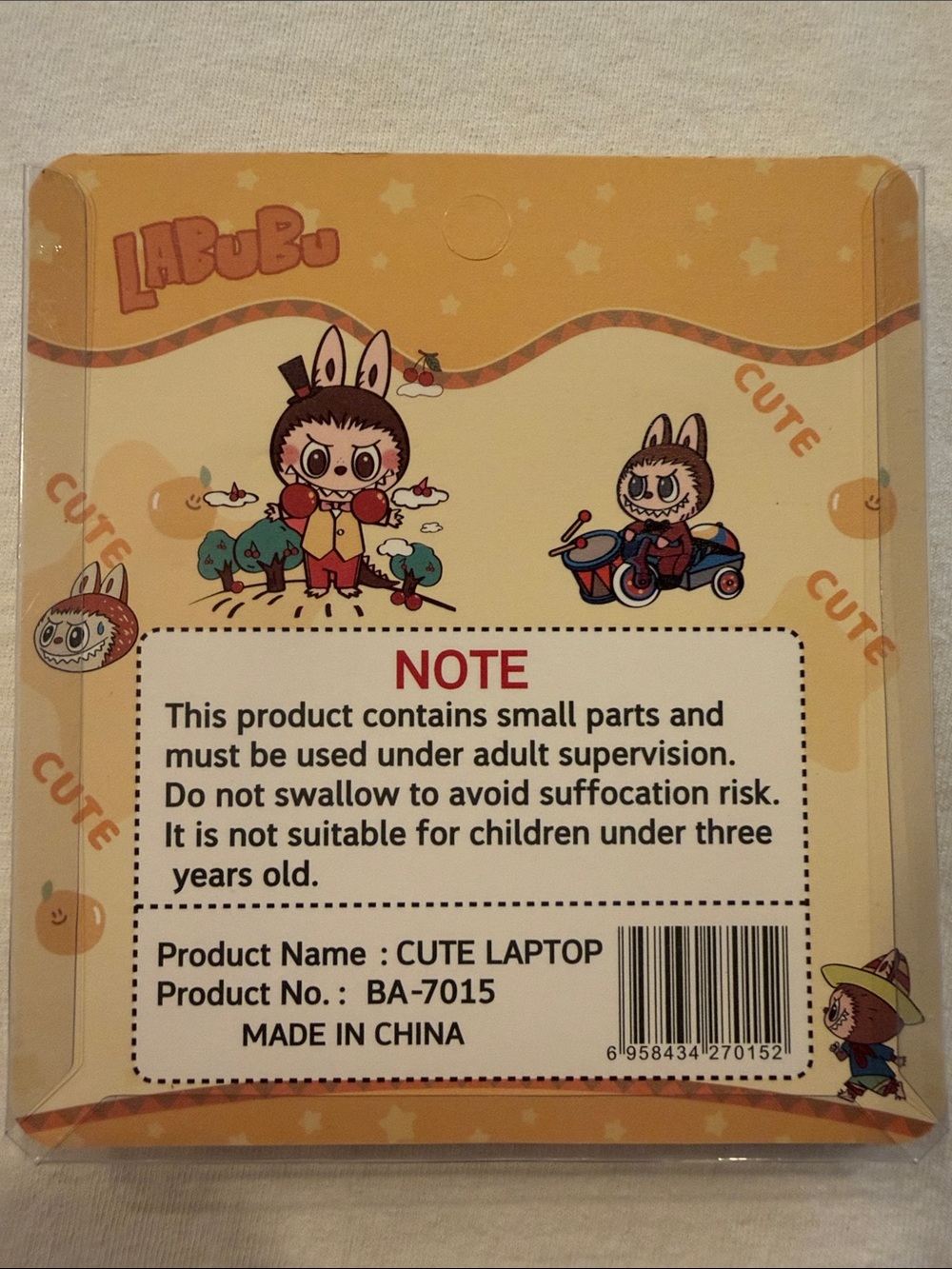 Labubu Yellow Mini Paper Notebook Mini Pen Set New - Picture 2 of 3